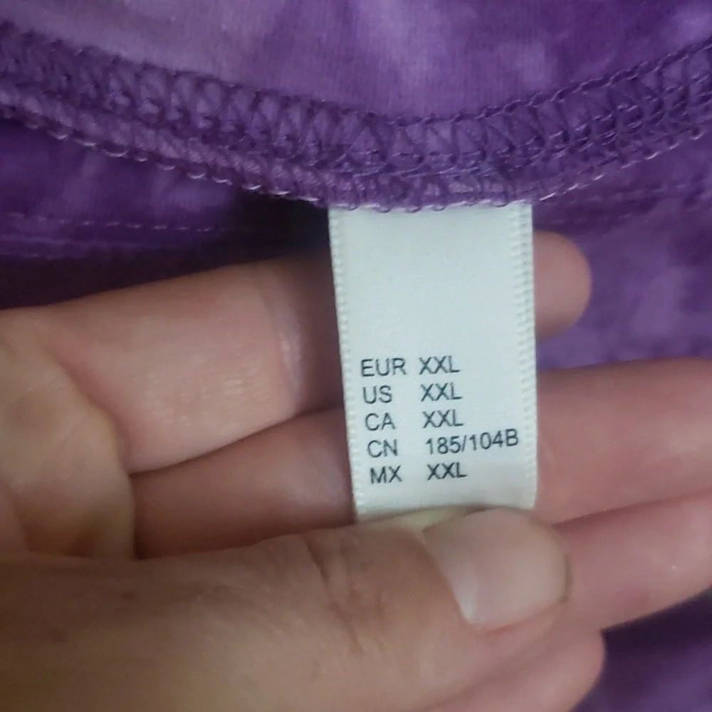 Halter top - Picture 2 of 2